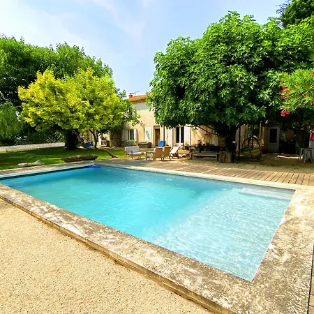 Grand Mas Provencal, 5 Chambres, Jardin, Piscine & Calme Absolu A 5 Min D'arles Holiday home *