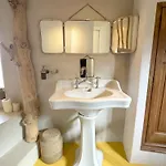Holiday home Grand Mas Provencal, 5 Chambres, Jardin, Piscine & Calme Absolu A 5 Min D'arles *