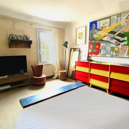 Casa de Férias Grande Maison, 5 Chambres, Piscine à 5 Min D'arles Fourques (Gard)