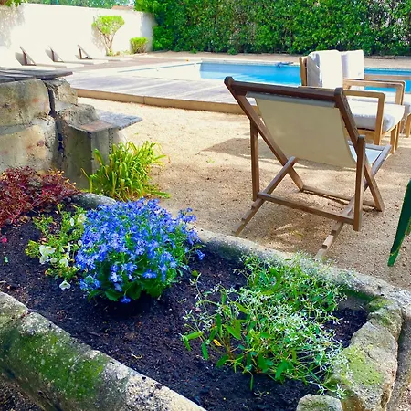 Dom wakacyjny Grand Mas Provencal, 5 Chambres, Jardin, Piscine & Calme Absolu A 5 Min D'arles Fourques (Gard)
