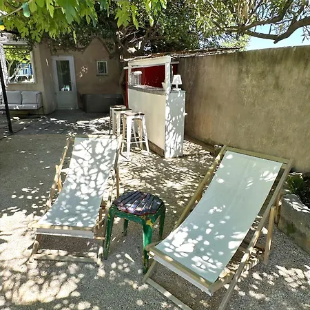 Grand Mas Provencal, 5 Chambres, Jardin, Piscine & Calme Absolu A 5 Min D'arles * Fourques (Gard)