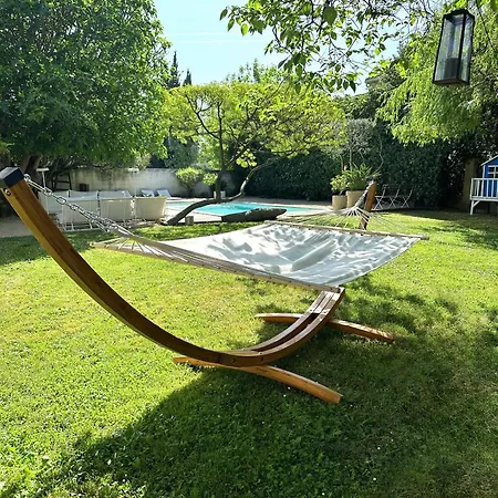 Dom wakacyjny Grand Mas Provencal, 5 Chambres, Jardin, Piscine & Calme Absolu A 5 Min D'arles Fourques (Gard)