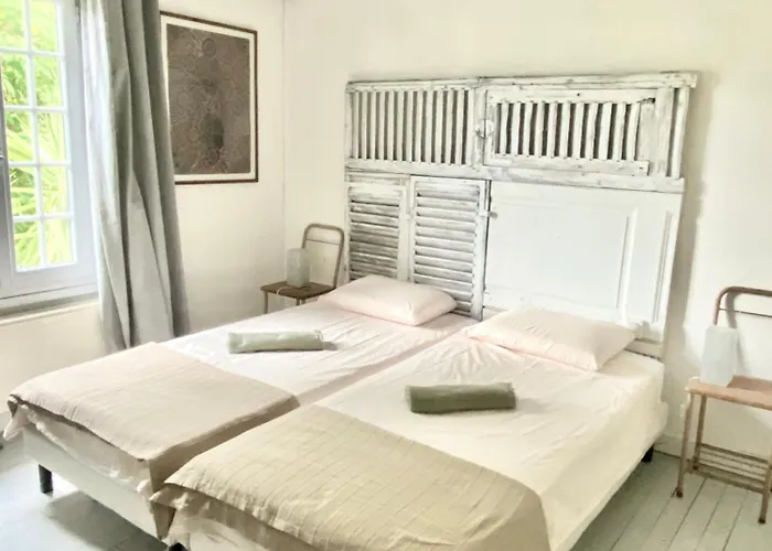 Grande Maison, 5 Chambres, Piscine à 5 Min D'arles Casa de Férias Fourques (Gard)