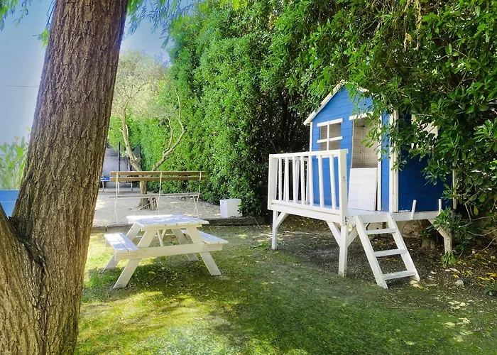 Grande Maison, 5 Chambres, Piscine à 5 Min D'arles Casa de Férias