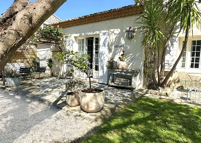 Grand Mas Provencal, 5 Chambres, Jardin, Piscine & Calme Absolu A 5 Min D'arles