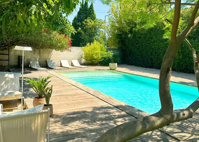度假居 Grand Mas Provencal, 5 Chambres, Jardin, Piscine & Calme Absolu A 5 Min D'arles