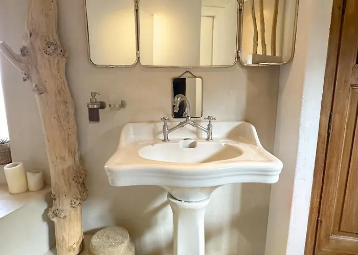 度假居 Grand Mas Provencal, 5 Chambres, Jardin, Piscine & Calme Absolu A 5 Min D'arles *