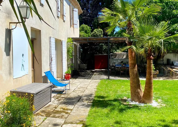 Grand Mas Provencal, 5 Chambres, Jardin, Piscine & Calme Absolu A 5 Min D'arles *