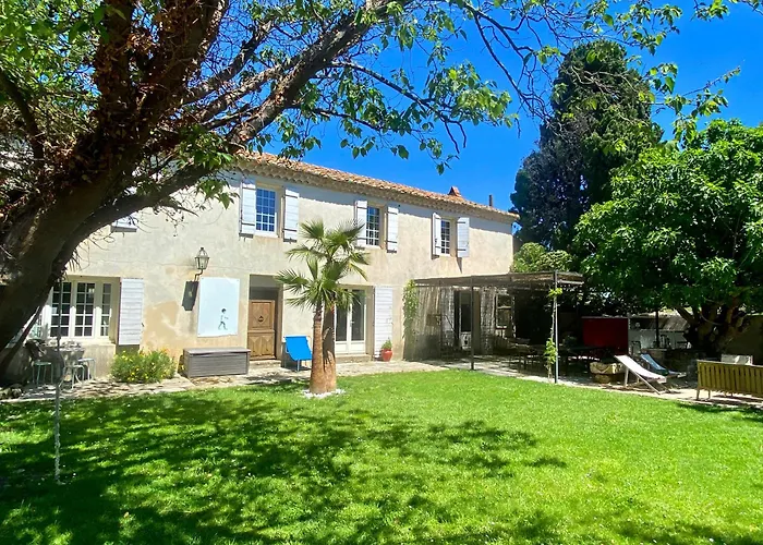 Grand Mas Provencal, 5 Chambres, Jardin, Piscine & Calme Absolu A 5 Min D'arles * 富尔克